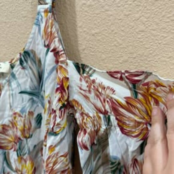 Womens Large top - Picture 2 of 3